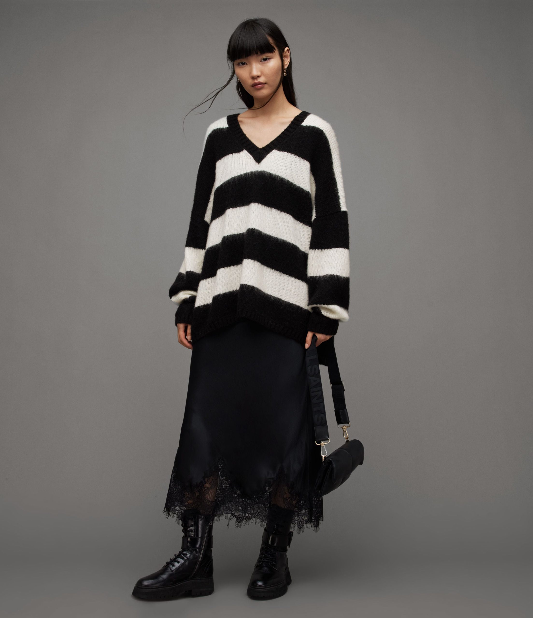 Lou V-Neck Jumper - Image 3